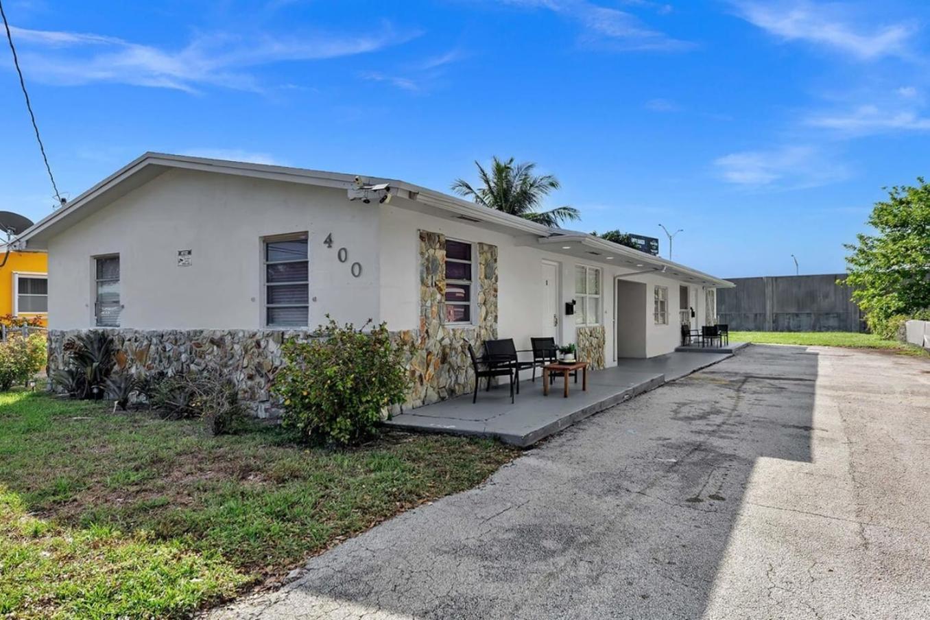 2 Bdrm Modern House Mins From Beach & Casino Hb1 Hallandale Beach Exteriör bild