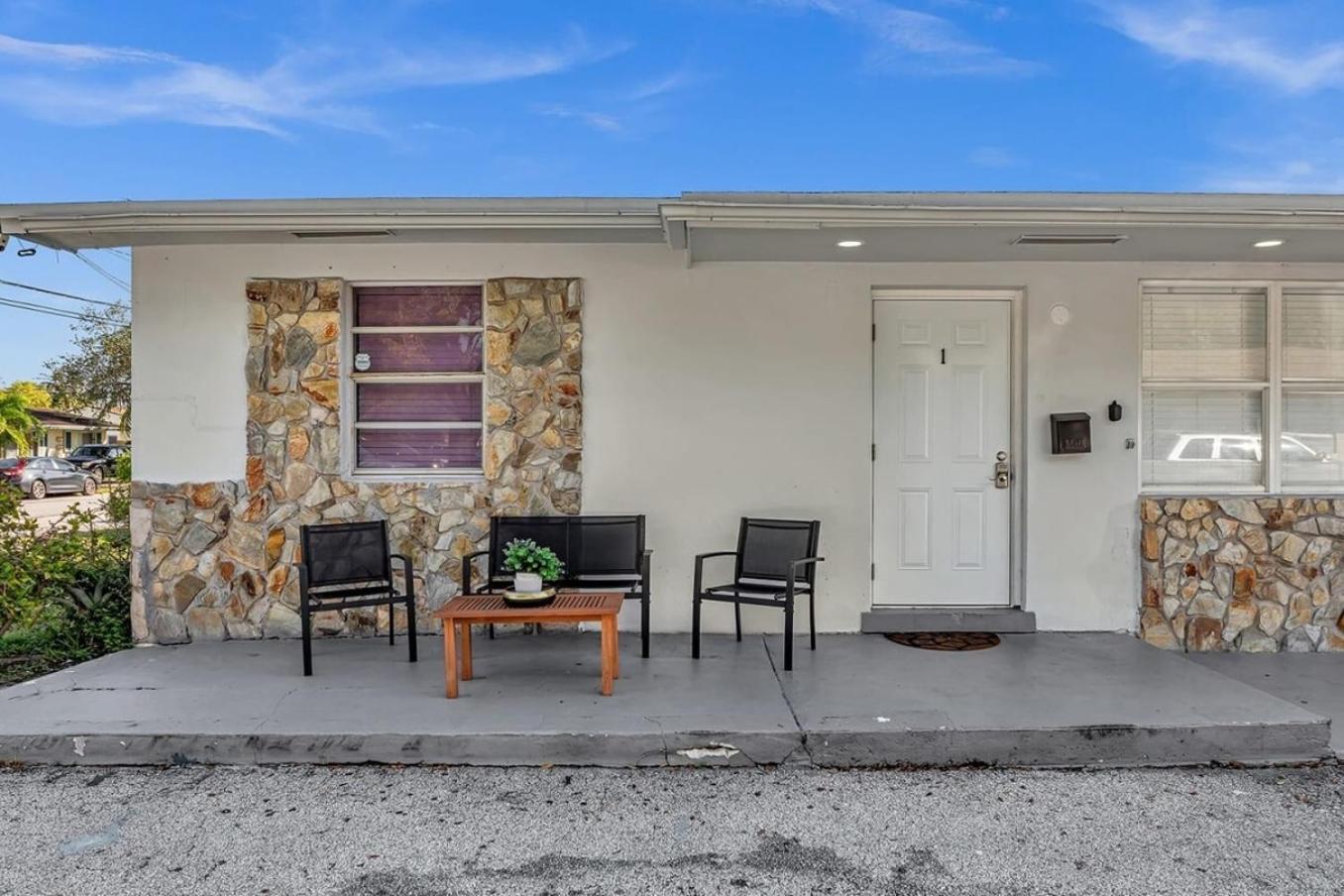 2 Bdrm Modern House Mins From Beach & Casino Hb1 Hallandale Beach Exteriör bild