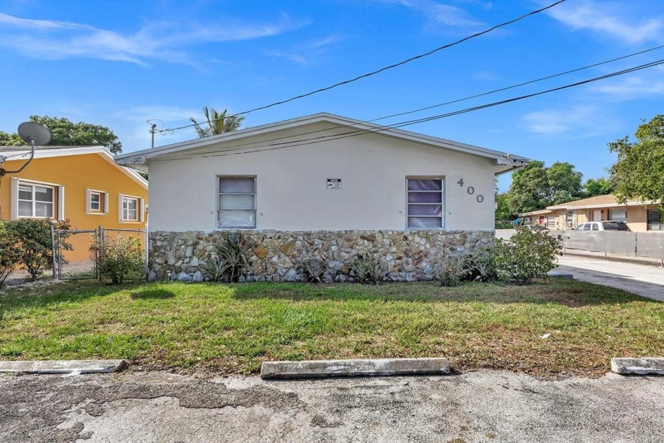 2 Bdrm Modern House Mins From Beach & Casino Hb1 Hallandale Beach Exteriör bild
